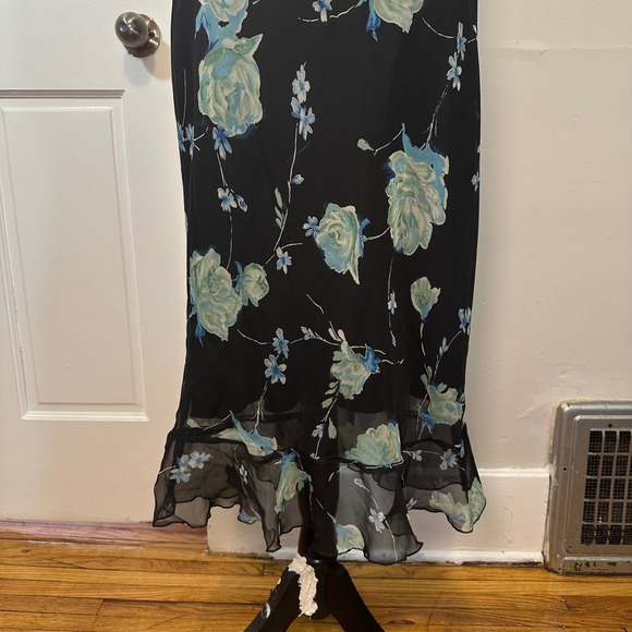 Vintage Floral V-Neck Midi Dress Black Blue Ruffle Hem Sleeveless Made in USA - Picture 5 of 8